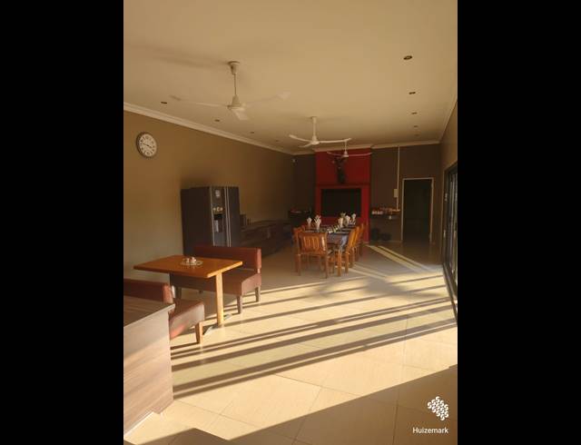 5 BEDROOM HOUSE FOR SALE IN VAALPARK